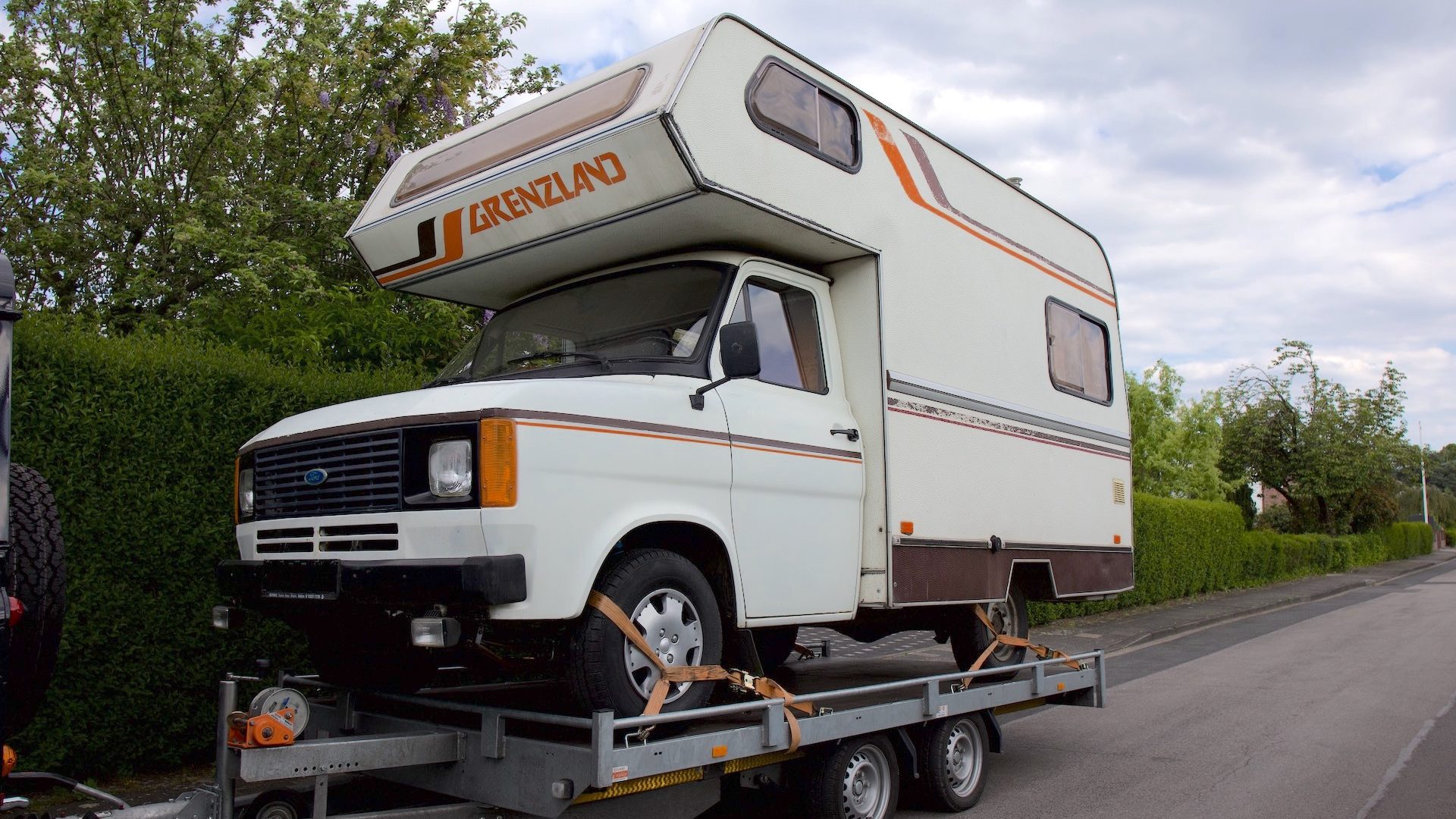 #1 Ford Transit MK2 Wohnmobil gekauft! Erste Roomtour